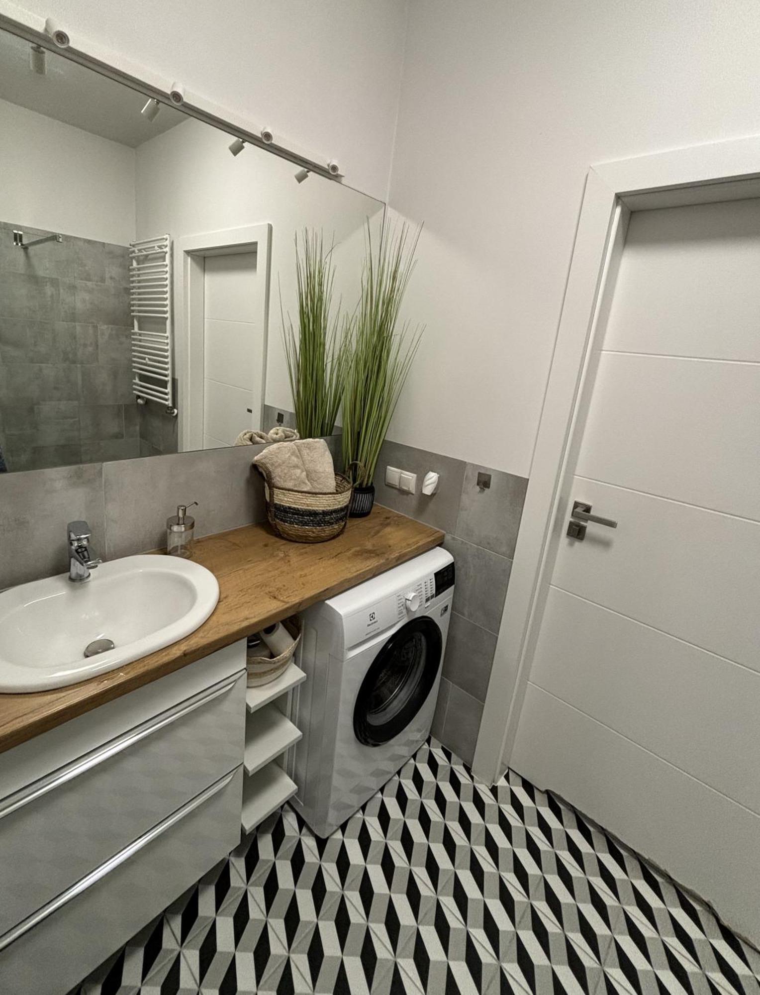 Garbary Old Town Lux Apartment 106, Self Check-In 24H, Free Parking Poznań Exterior foto